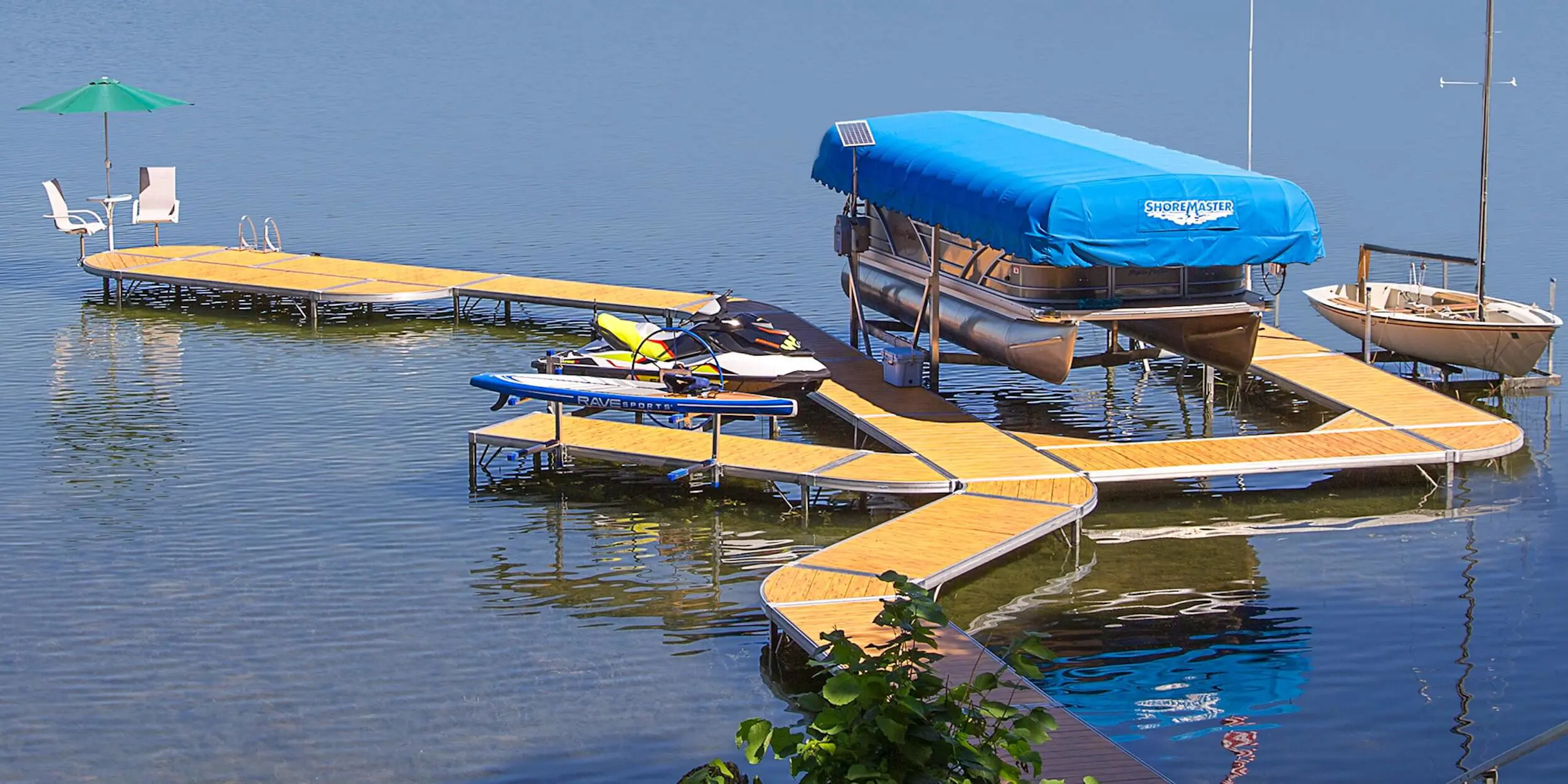 smr6085_0535_rs4_woodgraindecking_pontoonlift_curvedock_pwclift_2500.jpg