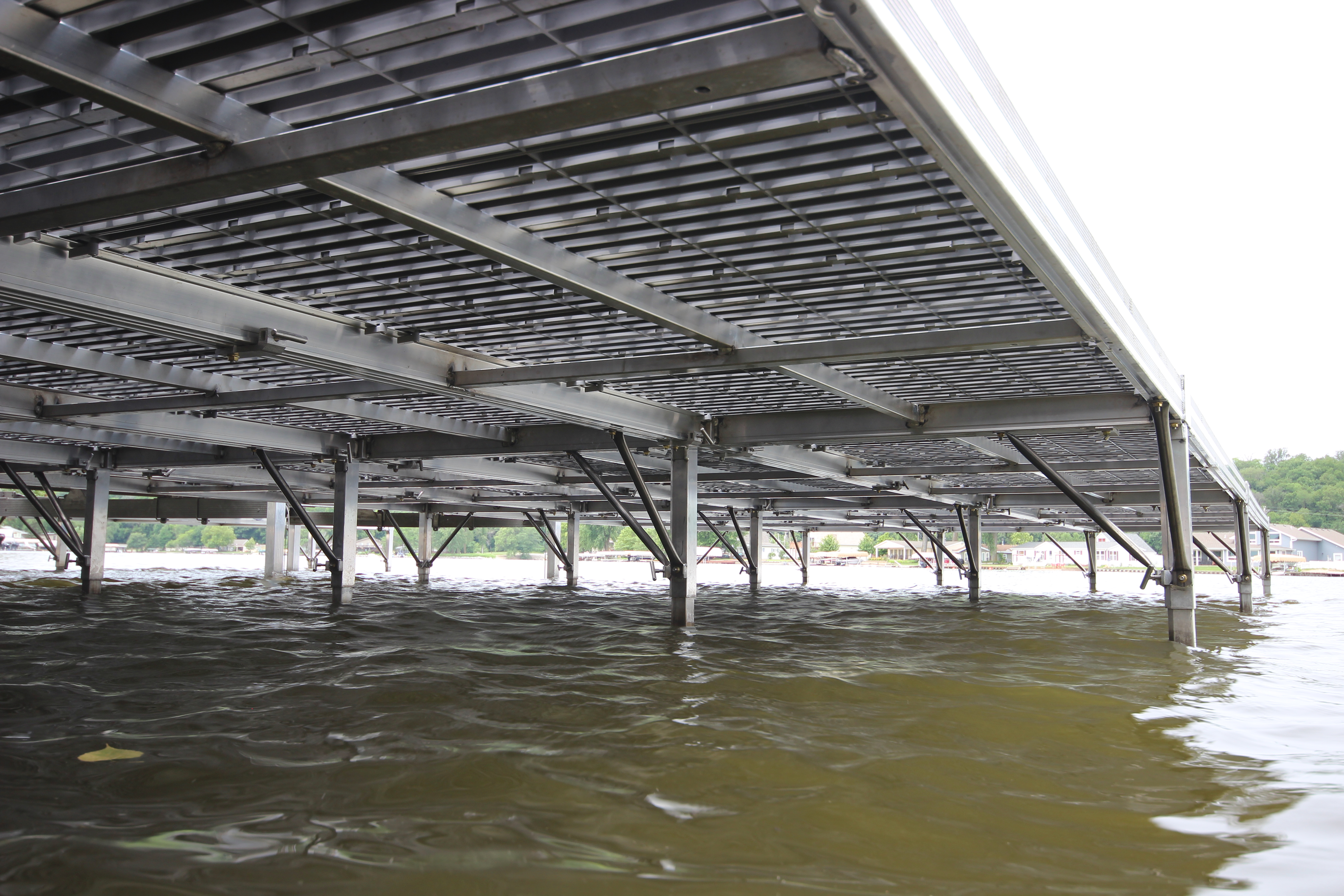 ShoreMaster RS4 Platform on Seawall_Gray Flow Through_NE (12).JPG